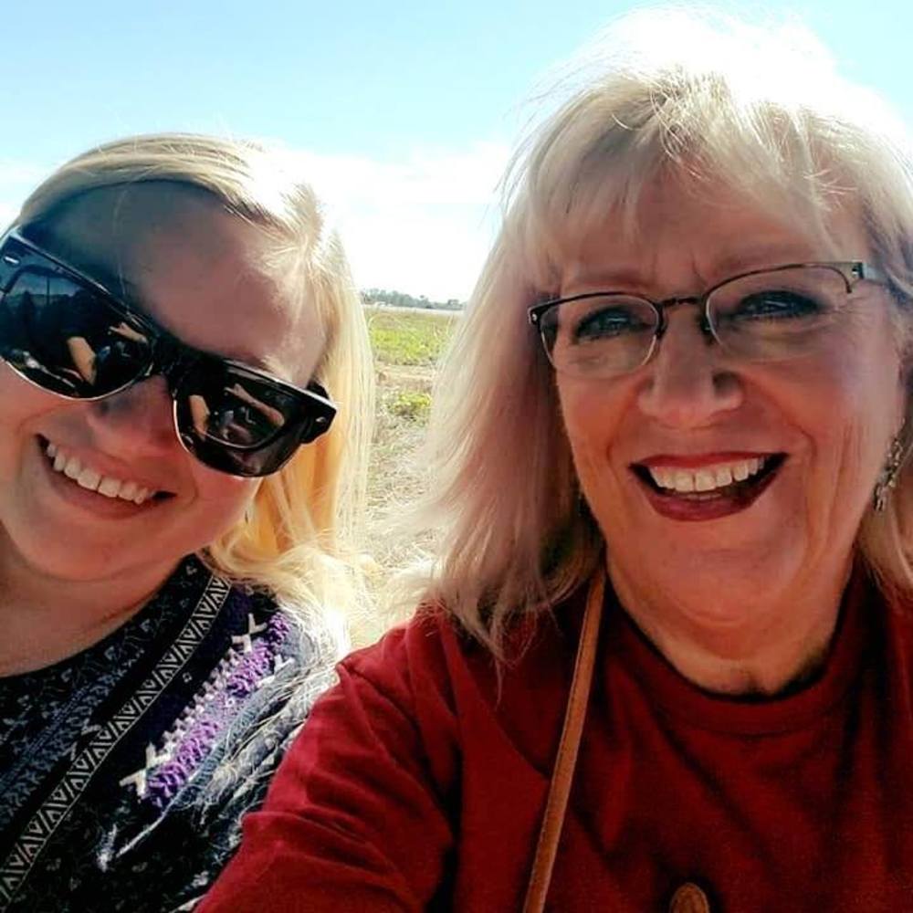 Meet your Posher, Ronni